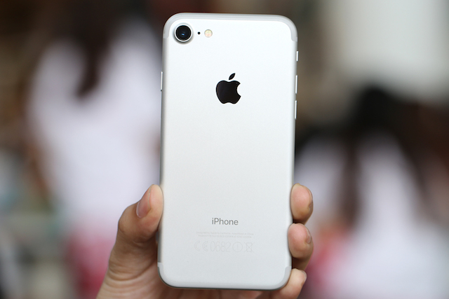 Apple đè bẹp Samsung trở thành &quot;vua&quot; smartphone
