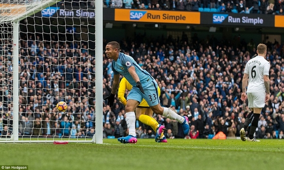 G.Jesus lập cú đúp bàn thắng cho Man City