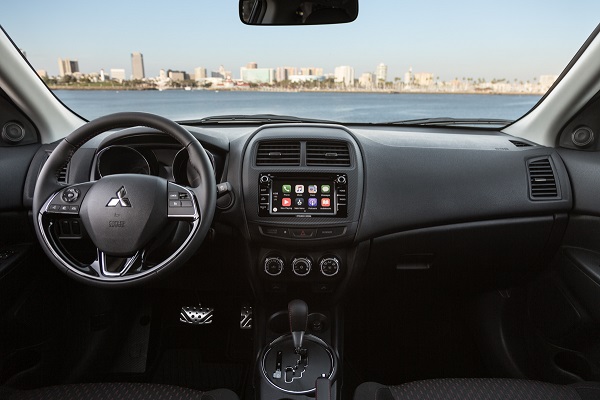 Nội thất của Mitsubishi Outlander Sport 2017 bản Limited Edition