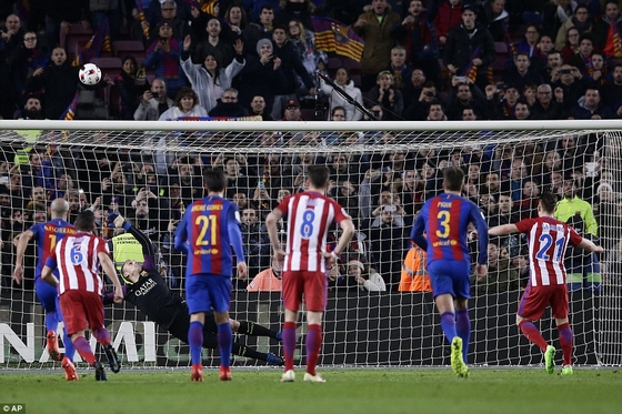 Trước đó cũng chính cầu thủ này đã bỏ lỡ quả penalty cho Atl.Madrid.