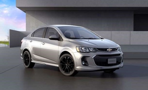  Chevrolet Sonic LS Sedan có mức giá 16.020 USD.