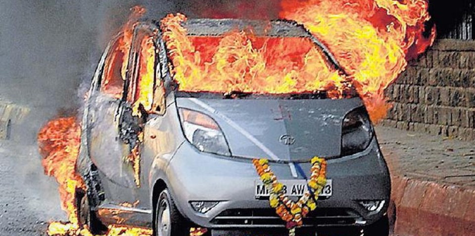 tata-nano-fire-1.jpg