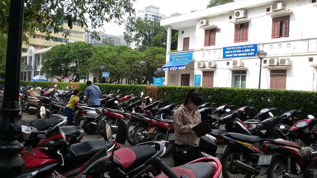 Hà Nội: Hầu hết các điểm trông giữ xe thu phí cao gấp 2-3 lần quy định