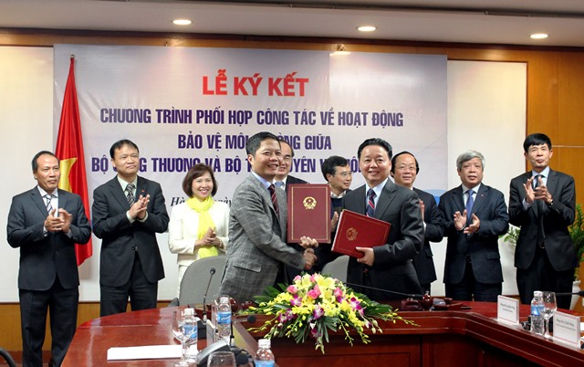 Hai Bộ phối hợp bảo vệ môi trường trong hoạt động sản xuất
