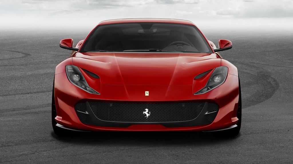 812 Superfast sẽ trình làng vào tháng 3