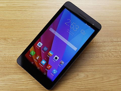Huawei MediaPad T1-701u (2,09 triệu đồng). Huawei MediaPad T1-701u là sự lựa chọn giá rẻ của một chiếc tablet có đầy đủ các tính năng như một chiếc điện thoại, giải trí. Máy được trang bị chip lõi tứ Spreadtrum SC7731G 4 nhân, tốc độ 1.2 GHz, RAM 1 GB và ROM 8 GB, có thể mở rộng tối đa 32 GB. Máy được trang bị camera chính và phụ cùng 1 độ phân giải là 2 MP, giúp bạn chụp ảnh khi cần thiết hay cho các ứng dụng gọi videocall.