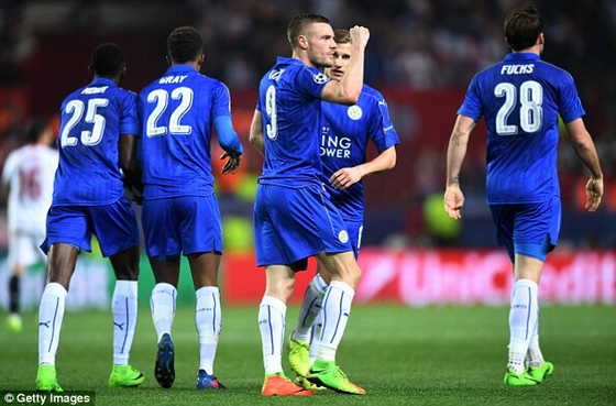 Xem lại màn giải cứu Leicester của Vardy