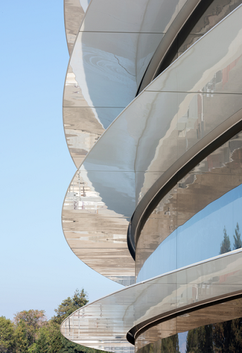 Choáng ngợp với trụ sở mới của Apple
