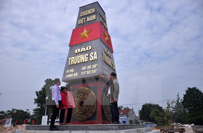 Công trình mô phỏng cột mốc chủ quyền Trường Sa trên &quot;mảnh đất thép&quot;