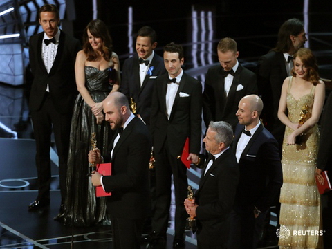 'Cú sốc' lịch sử tại Oscar 2017: Công bố nhầm giải thưởng Phim hay nhất