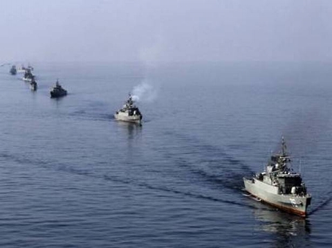 Iran &quot;dương oai diễu võ&quot; thách thức Mỹ