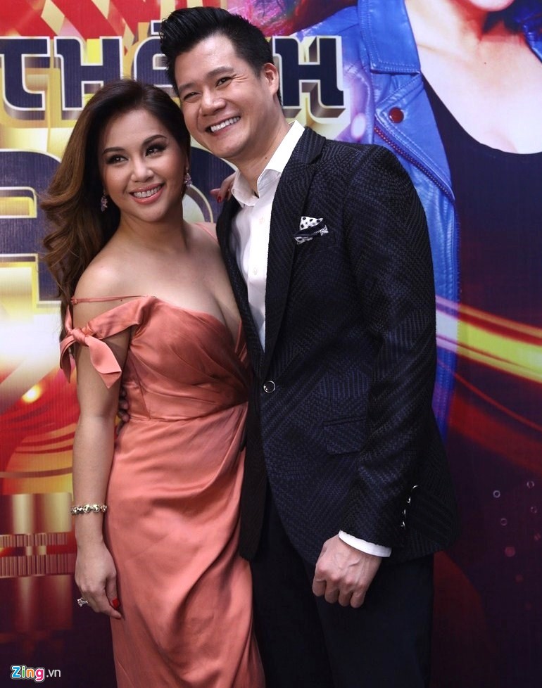 Ngoài vai trò giám khảo chương trình, Quang Dũng còn tất bật chuẩn bị cho live show Giấc mơ mang tên mình. Đây là show diễn kỷ niệm 25 năm ca hát của giọng ca gốc Quy Nhơn.