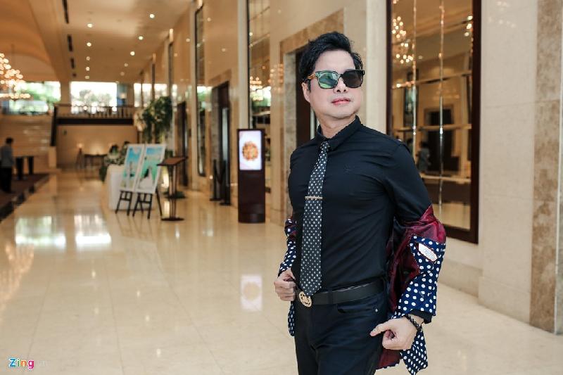 Minh Tuyết khoe vẻ gợi cảm, tình tứ bên Quang Dũng hình ảnh 4 Ngọc Sơn đến dự họp báo từ sớm. Anh cùng các đàn em Quang Dũng, Phương Thanh, Minh Tuyết làm giám khảo tìm kiếm các giọng ca xuất sắc nhất. Kinh nghiệm đi hát và tính cách hài hước của anh hứa hẹn đem đến những bất ngờ, thú vị.