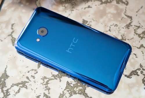 Theo đó HTC gọi hiệu ứng sử dụng trong thiết kế của U Ultra là