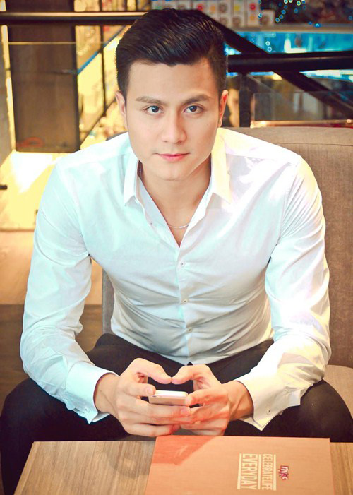Vĩnh Thụy đốn tim fans nữ bằng ngoại hình hoàn mĩ