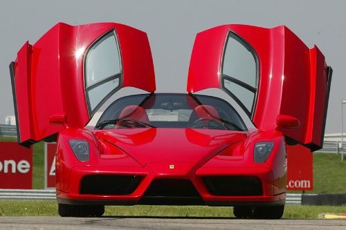 2. Ferrari Enzo 2002.