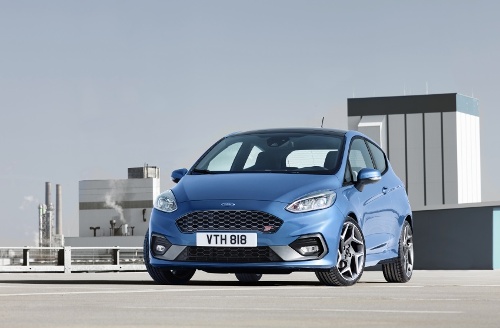 Ford Fiesta ST 2017  có công suất tới 200 mã lực