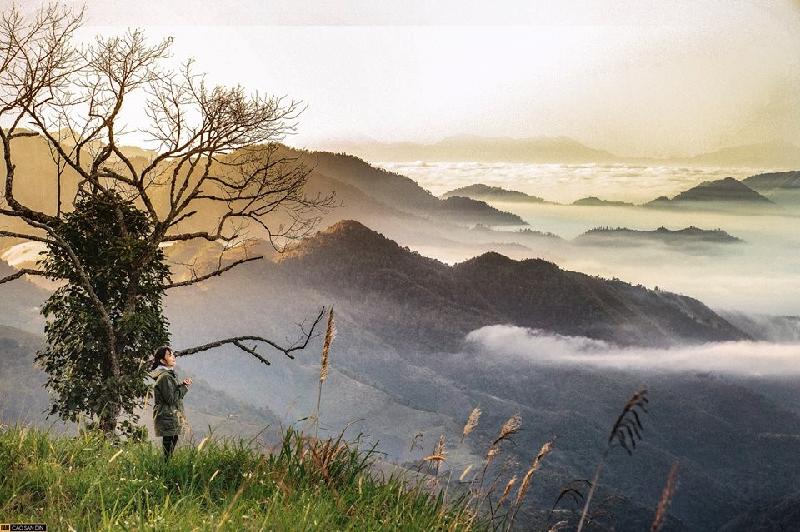 Săn mây trên cổng trời Mường Lống