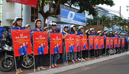 rong không khí ra quân đầu xuân của VNPT Bà Rịa – Vũng Tàu (BR-VT) và Trung tâm Kinh doanh (TTKD) VNPT BR-VT sáng nay (06/2/2017), chỉ trong vòng 4 giờ, khoảng 1000 Sim đã được bán ra tại thành phố biển Vũng Tàu