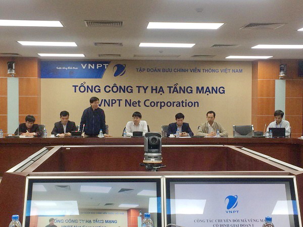 Do VNPT hiện chiếm tới hơn 90% thị phần thuê bao di động cả nước nên đoàn làm việc của Cục Viễn thông, dẫn đầu là Cục trưởng Nguyễn Đức Trung đã đến kiểm tra việc thực hiện đổi số của VNPT tại đúng giờ G. Cục trưởng cho biết trước đó đã đi kiểm tra tại Viettel song số lượng thuê bao của Viettel ít nên không ảnh hưởng nhiều lắm.
