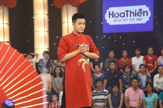  Anh còn dành lời khen cho MC Ngô Kiến Huy khi anh chàng đã quăng miếng duyên dáng, hài hước. A Xìn “trêu vui” rằng nếu “chàng Bắp” đi thi thì cũng có thể chinh phục được giải thưởng 100 triệu. Còn Trường Giang chia sẻ, anh và Trấn Thành hạnh phúc khi thấy Ngô Kiến Huy “trưởng thành” mỗi ngày khiến khán giả bật cười.