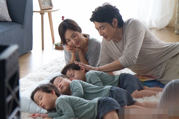 Mấy năm trở lại đây, Song Il Gook ít tham gia đóng phim. Hiện tại, anh được biết đến nhiều hơn với danh hiệu 