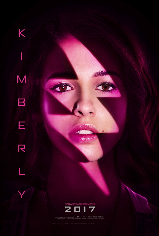 Naomi Scott trong vai Siêu nhân Hồng Kimberly