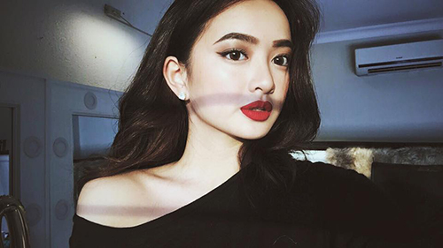 Kaity Nguyễn sở hữu gương mặt lúc thì sắc sảo đầy cá tính...