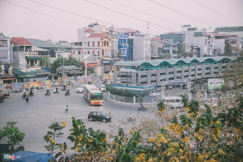 Điểm check-in sống ảo trên cao bên cầu Long Biên hình ảnh 10 Giao thông bỗng chốc bớt ồn ào hơn.