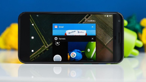 Pin của Pixel XL có dung lượng 3.450mAh, tích hợp công nghệ sạc nhanh qua cổng kết nối USB-C, chỉ cần 15 phút cắm sạc có thể sử dụng tới 7 giờ. 