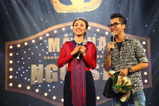 Trải lòng với khán giả, Miko Lan Trinh cho biết sau thời gian dài làm nghề nhiều sóng gió, cô cảm thấy bị chai lỳ với những niềm vui trong cuộc sống. Nhờ Mặt Nạ Ngôi Sao, cô nàng mới được sống thật với cảm xúc của chính mình.
