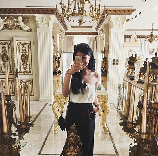 Lỹ Nhã Kỳ, Thuỷ Tiên Thảo Tiên - em chồng