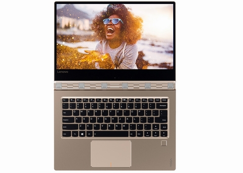 Yoga 910 sở hữu màn hình 13,9 inch với tùy chọn độ phân giải 4K (315 ppi), viền màn hình siêu mỏng (chỉ 5mm), công nghệ âm thanh cao cấp Dolby Audio Premium.