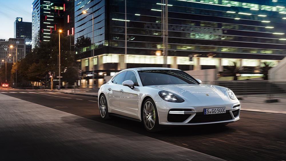 Porsche ra mắt Panamera công suất tới 680 mã lực