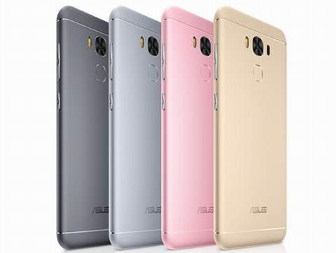 Smartphone pin &quot;khủng&quot; giá 4,99 triệu đồng, nhiều màu