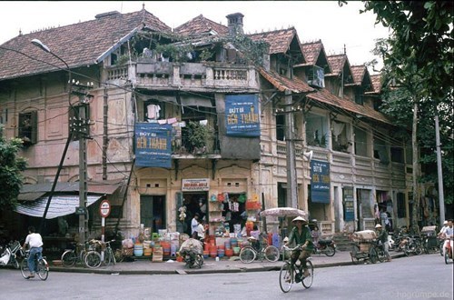 Ngã ba Phùng Hưng- Bát Đàn