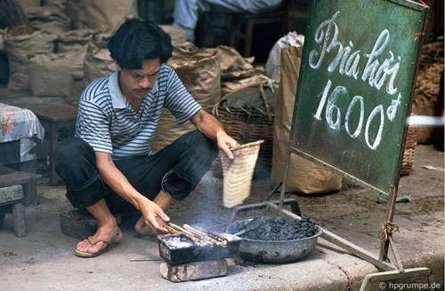 Bia hơi với giá 1600đ 