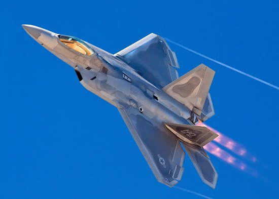 Chiến đầu cơ F-22