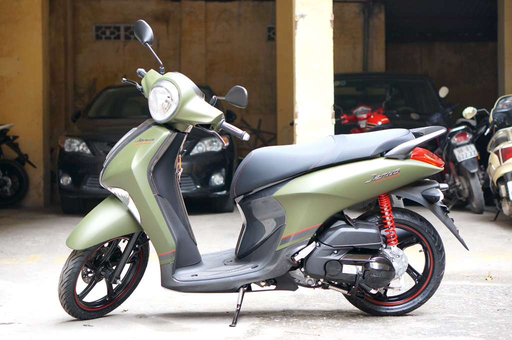 Ảnh chi tiết Janus Limited Premium mới