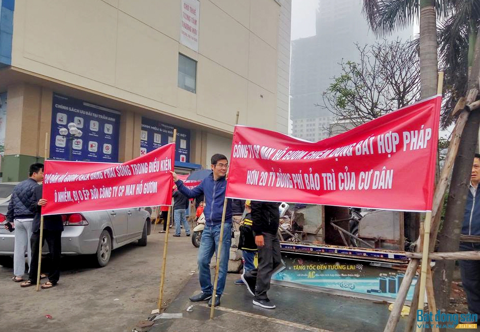 Chủ đầu tư quảng cáo &quot;tâng bốc&quot; để bán nhà
