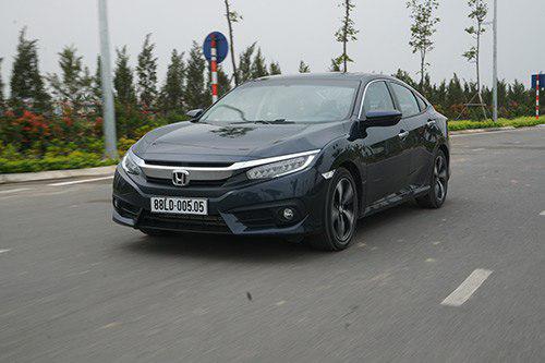 Lý giải hiện tượng Civic 2017 tại Việt Nam