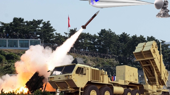 S-400 Triumph là thế hệ tên lửa chiến thuật hiện đại nhất của Nga và cũng là một trong những loại tổ hợp tên lửa phòng không hiện đại nhất thế giới hiện nay..