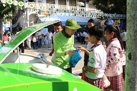 Khởi động chiến dịch thu gom rác thải điện tử tại nhà 2017
