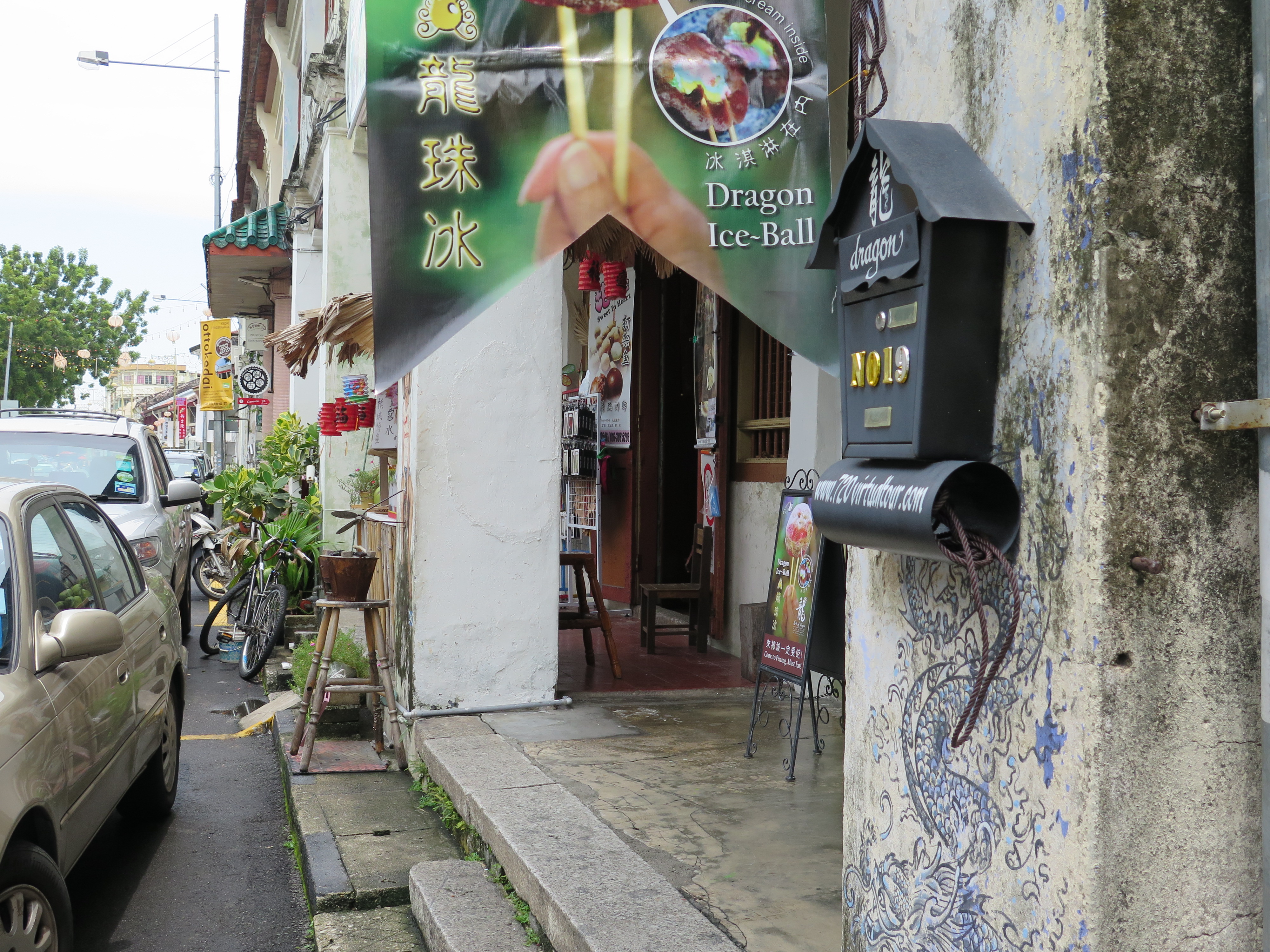 Vào trung tâm của GeogeTow, nơi đặc trưng nhất của Penang, đó là những dãy phố cổ thanh bình