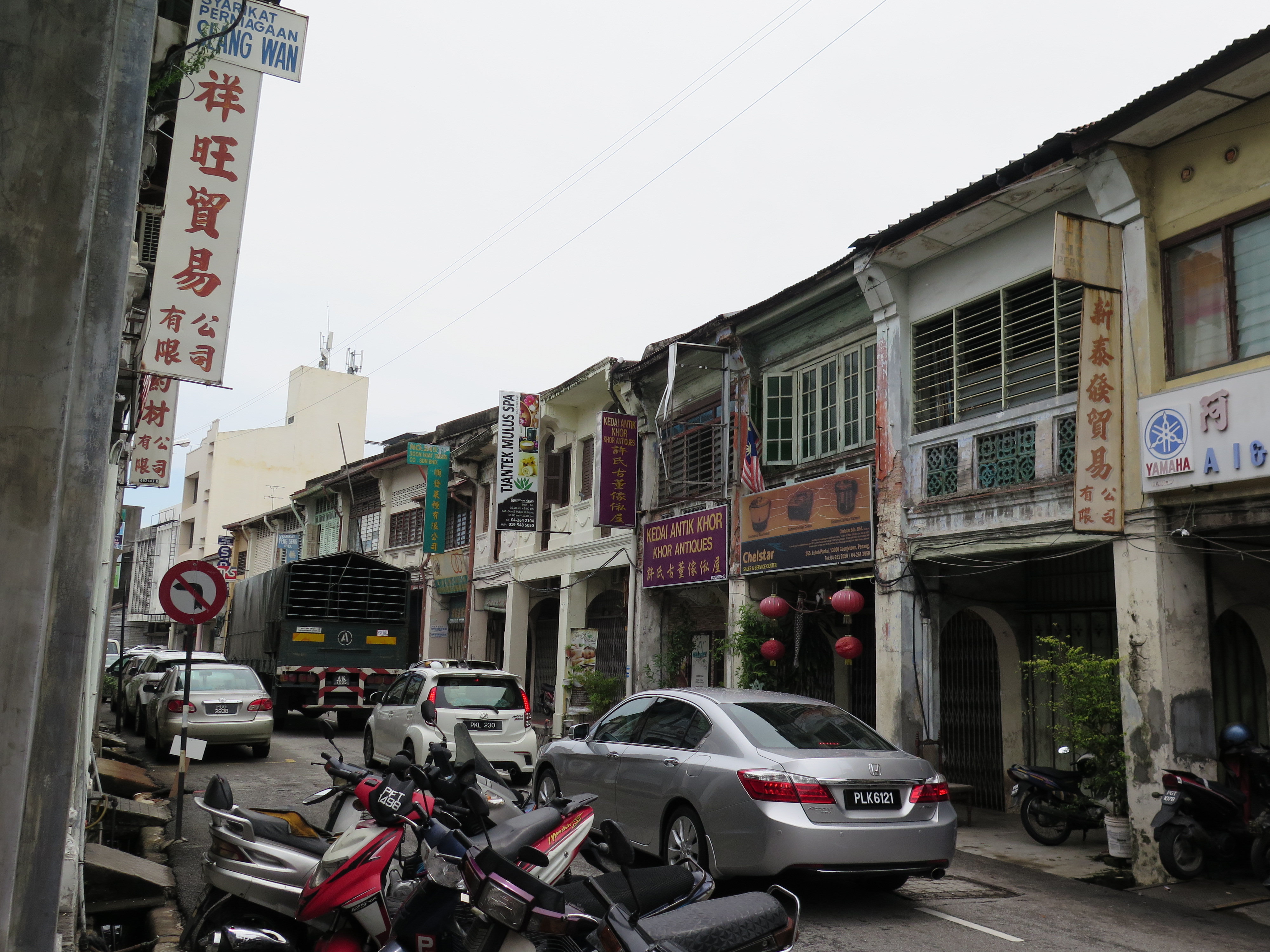 Những dãy phố cổ mang nét văn hóa cổ của người Trung Hoa
