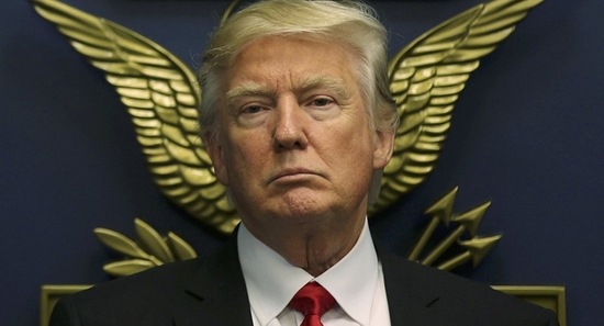 Tổng thống Donald Trump liên tiếp lập kỷ lục mất mặt