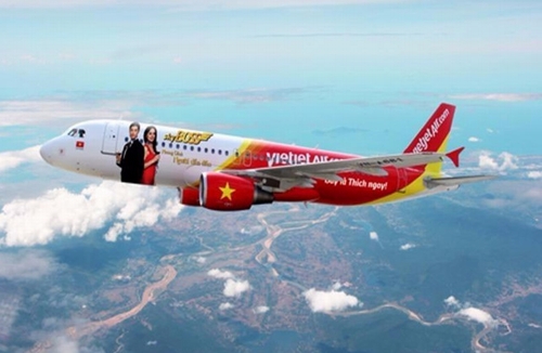 Máy bay đã không liên lạc được với đài kiểm soát không lưu.