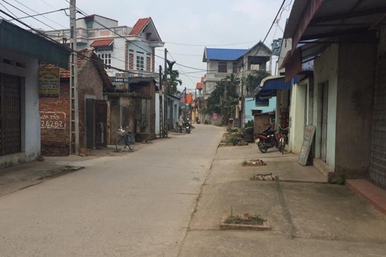 đòi lại vỉa hè, nhân tiện chặt cây