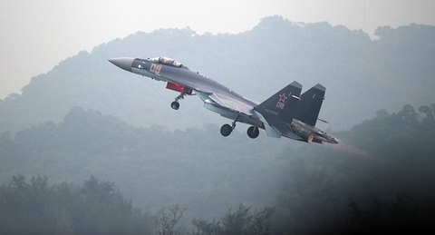 Su-35 của Nga &quot;tung hoành&quot; ở Trung Quốc