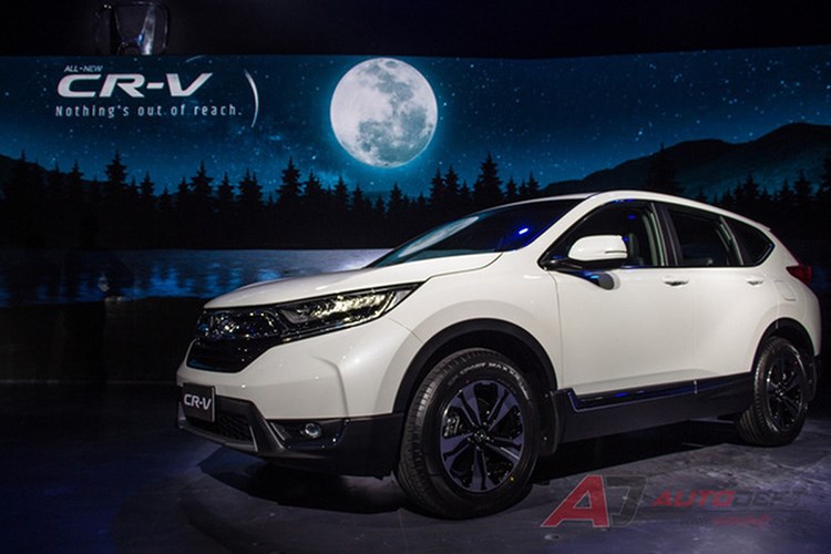 Chiêm ngưỡng Honda CR-V phiên bản 7 chỗ giá từ 917 triệu đồng